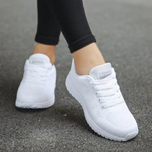 Load image into Gallery viewer, Hundunsnake Breathable Mesh Women&#39;s Athletic Shoes Sport Lady Sports Shoes White Running Shoes Women&#39;s Sneakers Chausure A-198