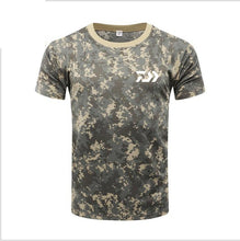 Load image into Gallery viewer, Men DAIWA Fishing T Shirt Summer Man Short Sleeve Camouflage Fishing Clothing Outdoor Sport Breathable Quick Dry Fishing Clothes